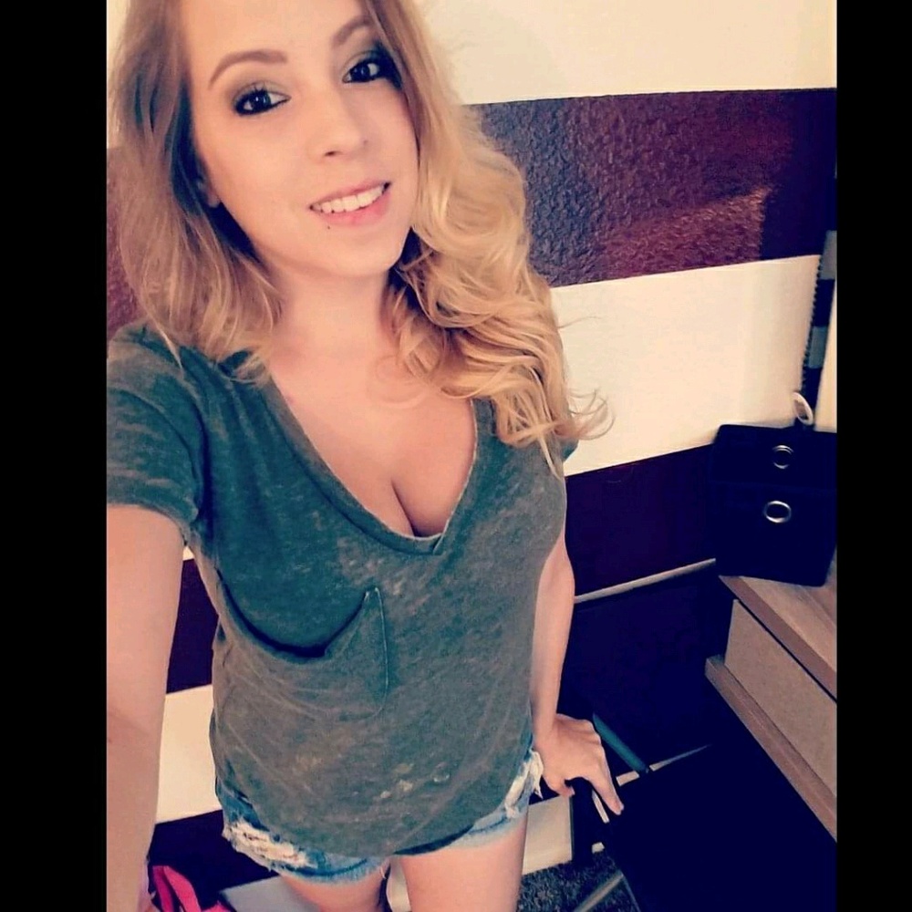 Meet your Posher, Sabrina